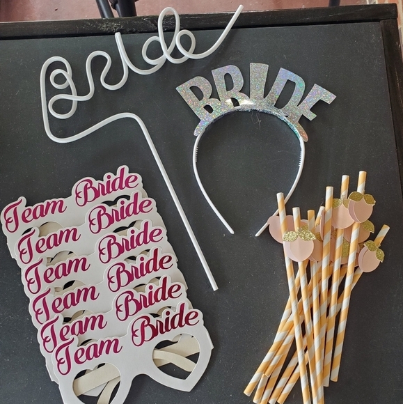 Peachy Bachelorette Wedding Bride Decor Savannah - Picture 3 of 4